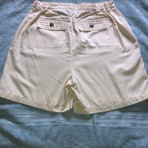 CB Casual Petite - Picture 2 of 5